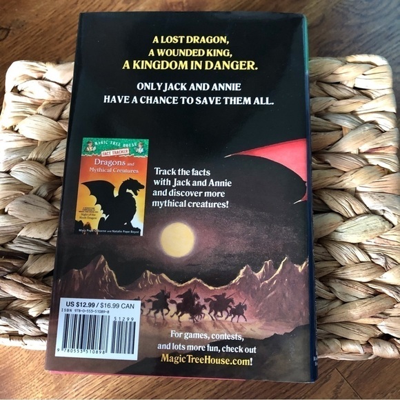 Magic Tree House #55: Night of the Ninth Dragon by: Mary Pope Osborne - Picture 3 of 5